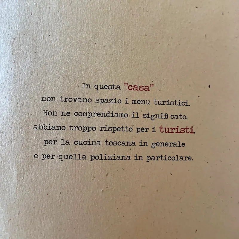 La pagina del menù con la dichiarazione: in questa casa non trovano spazio i menu turistici